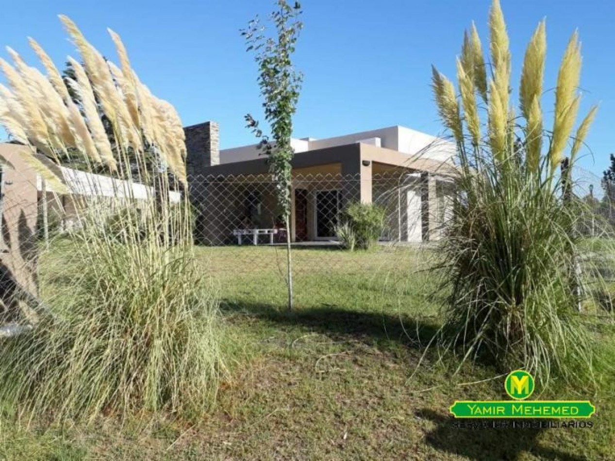 Foto Casa en Venta en Monte Hermoso, Buenos Aires - U$D 220.000 - pix65405917 - BienesOnLine